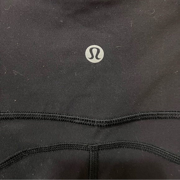 Size 4 Lululemon leggings - Picture 2 of 4